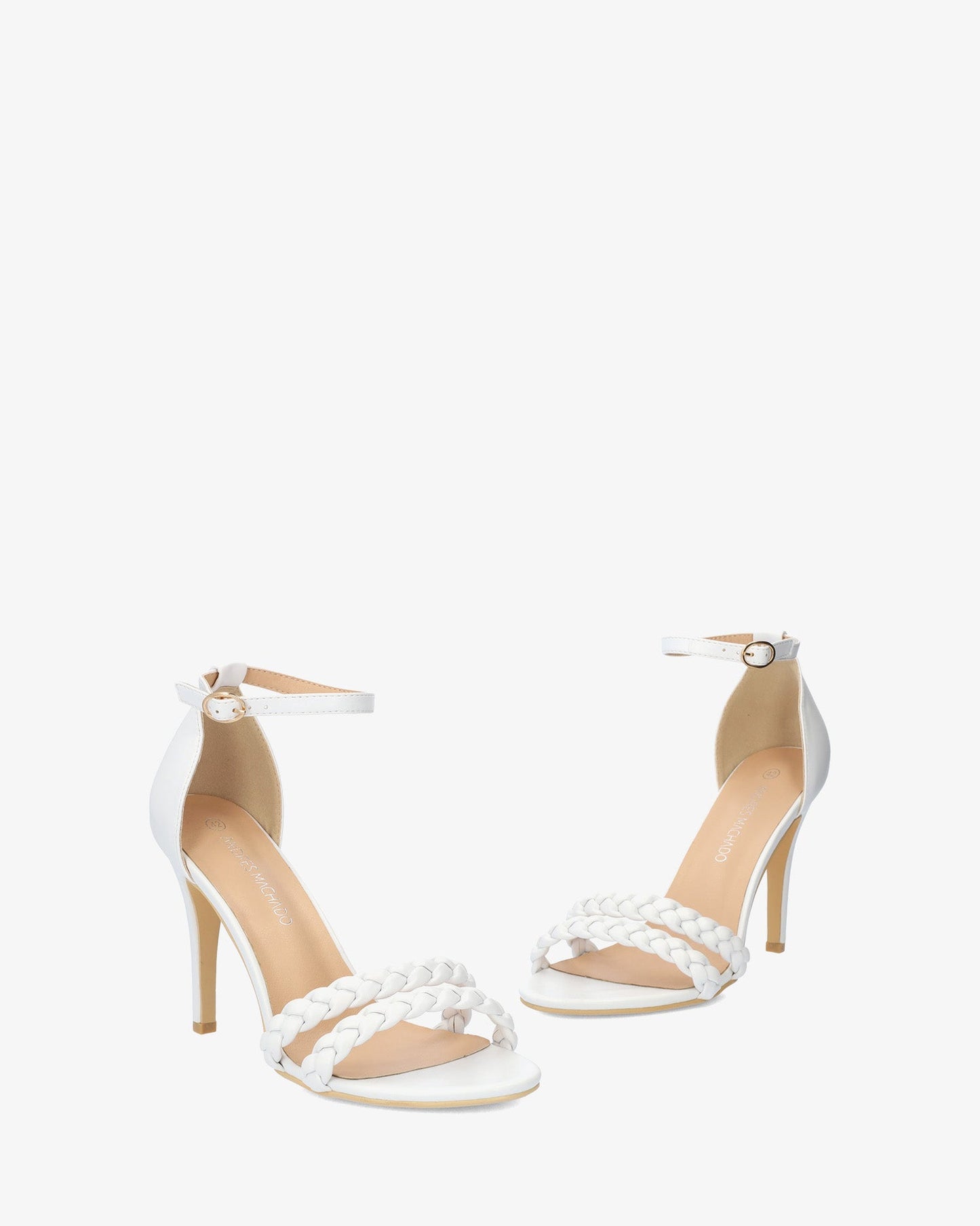 Sandalias en soft color blanco con tacón