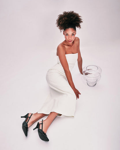 Backless salon in soft cream