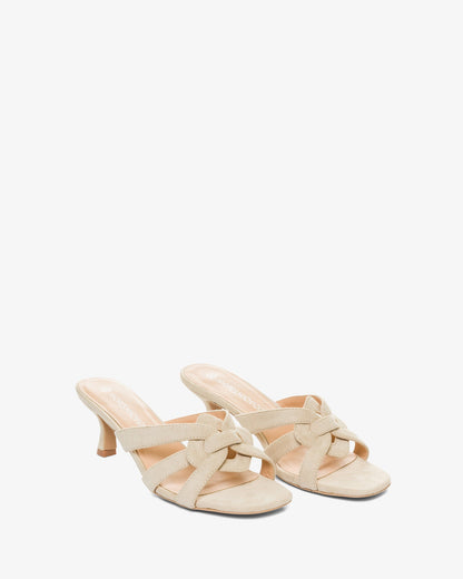 Mule en símil ante crema