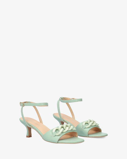Sandalia en soft color menta