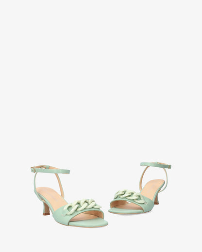 Sandalia en soft color menta