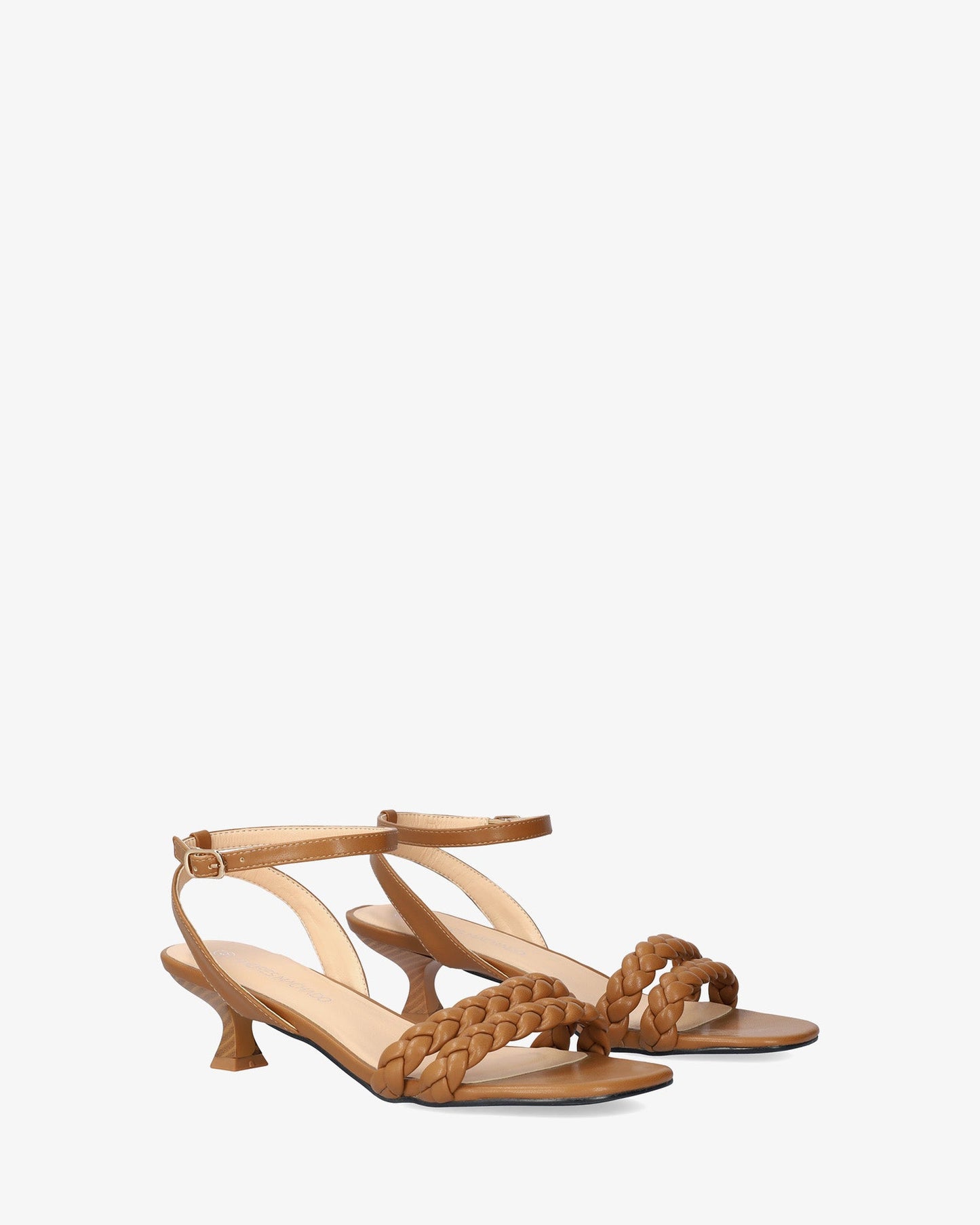 Sandalia en soft color marrón