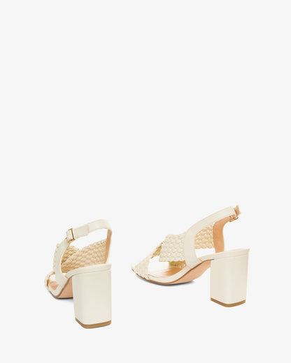 Sandal with braiding in soft white