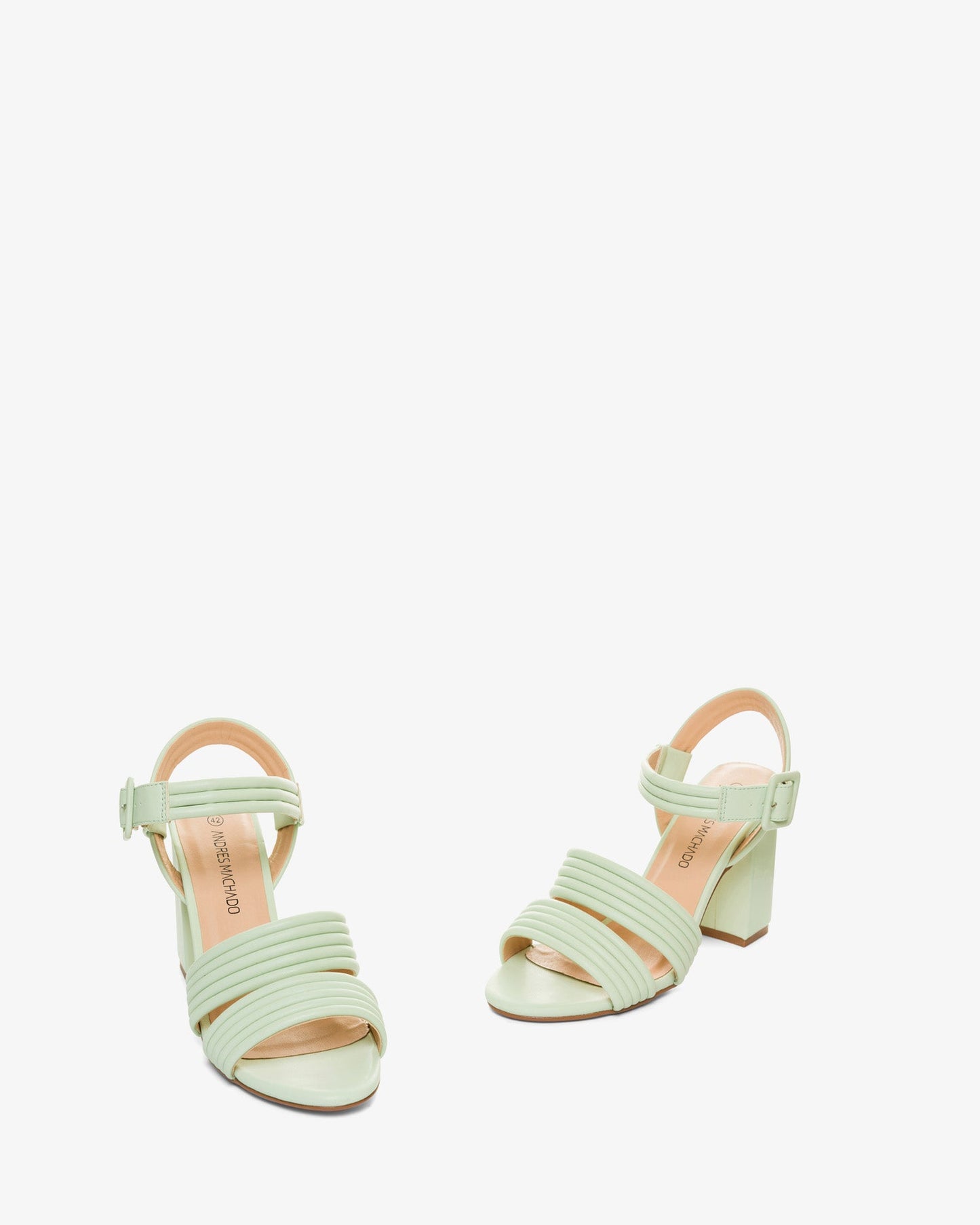 Sandalia en soft color menta