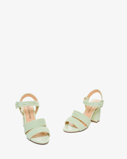 Sandalia en soft color menta
