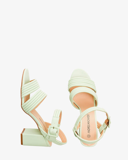 Sandalia en soft color menta