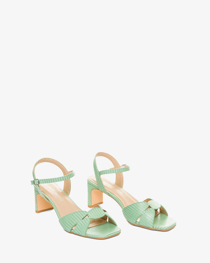 Sandalia en soft con grabado menta