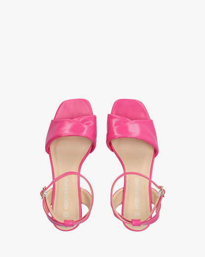 Sandalia en soft color rosa