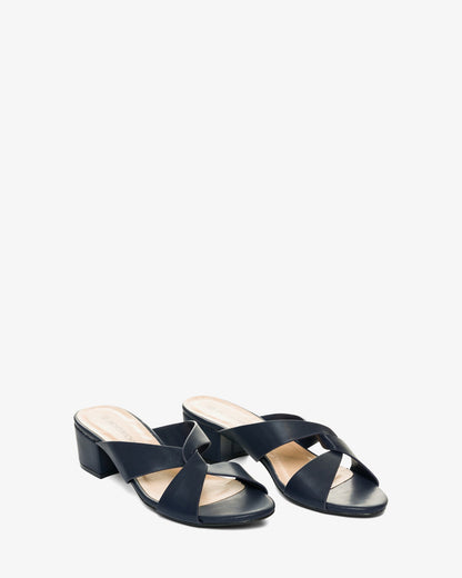 Mule in soft navy color