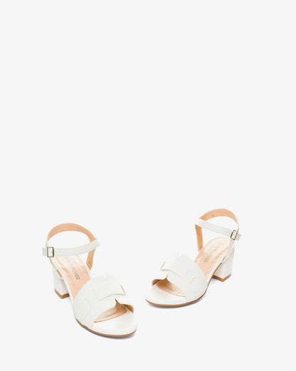 Sandalia en soft color blanco