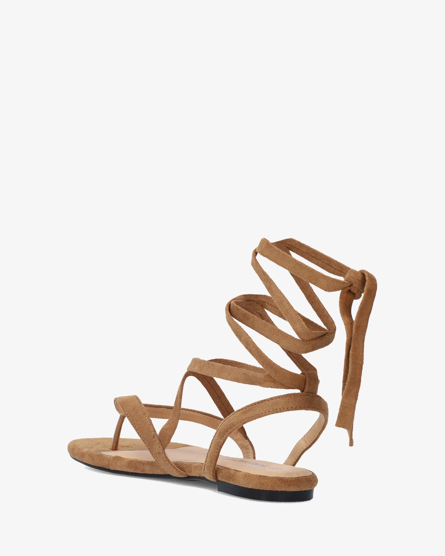 Sandalia plana en símil ante color camel