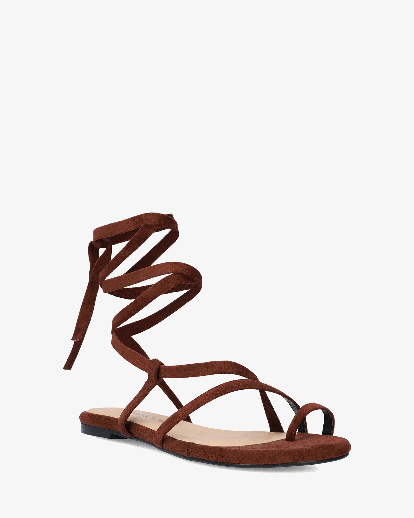 Sandalia plana en símil ante color marrón