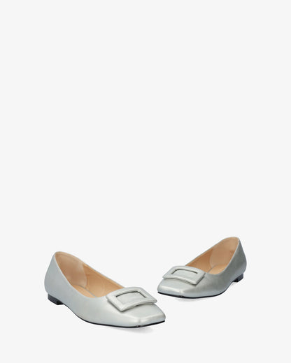 Ballerina in soft silver