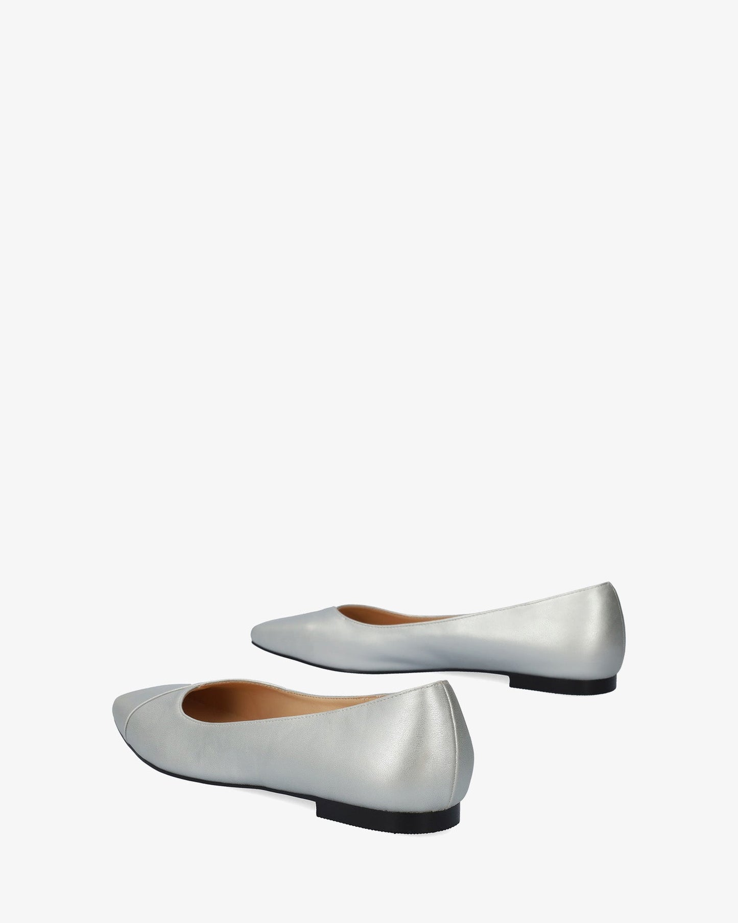 Ballerina in soft silver