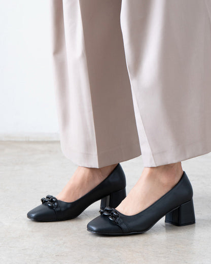 Salón de tacón en soft negro