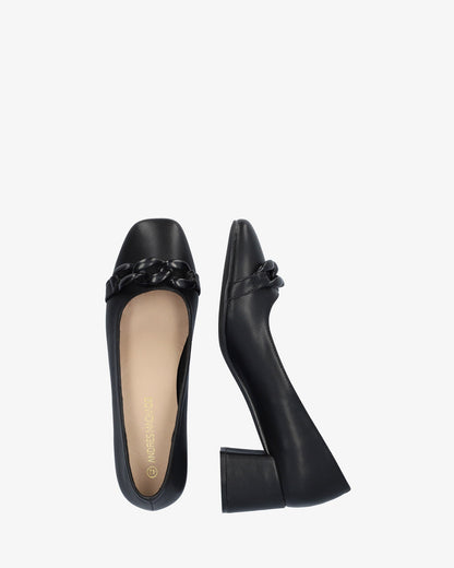 Salón de tacón en soft negro