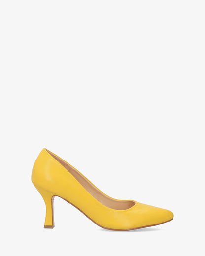 Salón en soft amarillo