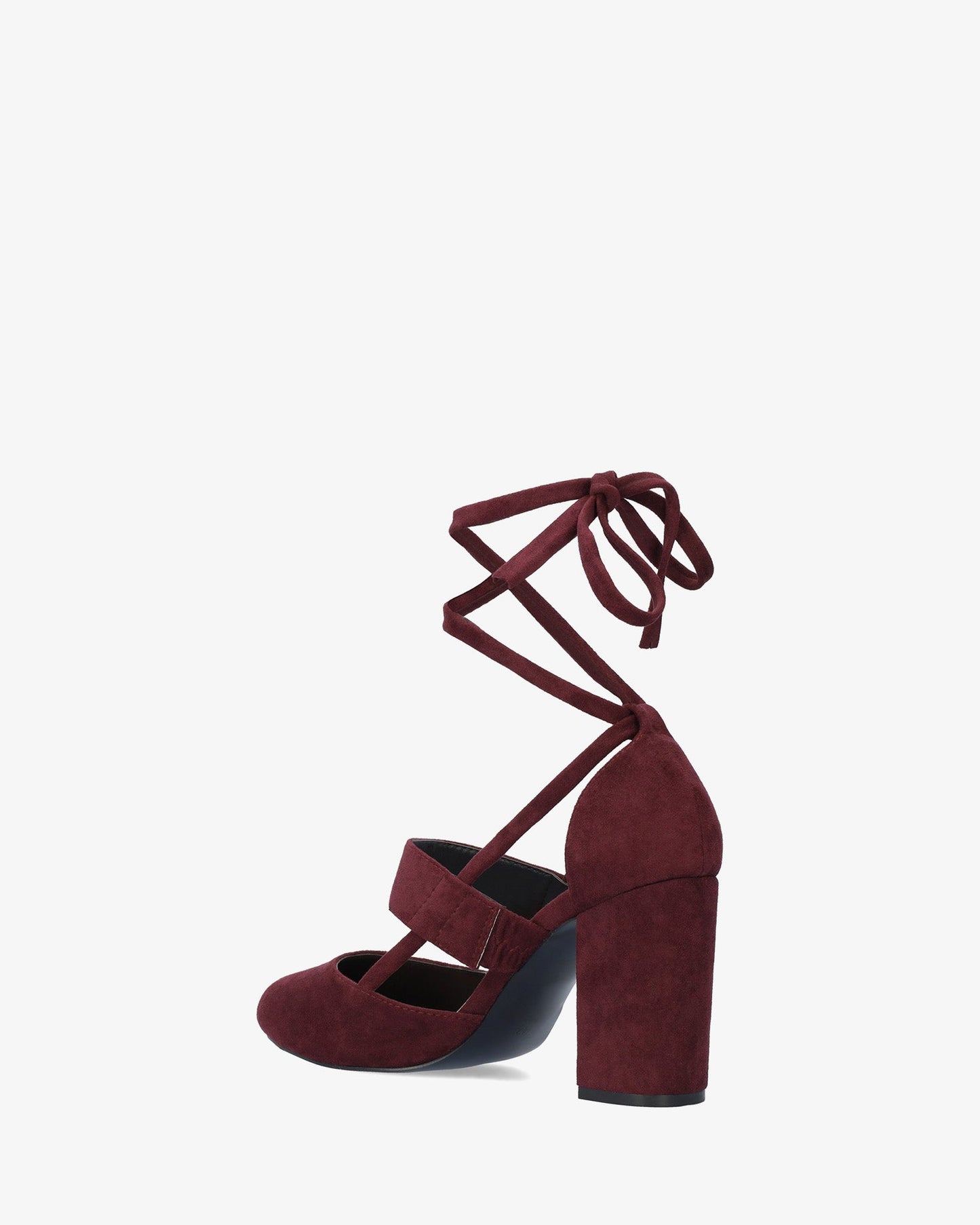 Zapato de tacón en símil ante burdeos