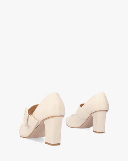 Zapato de tacón en soft crema