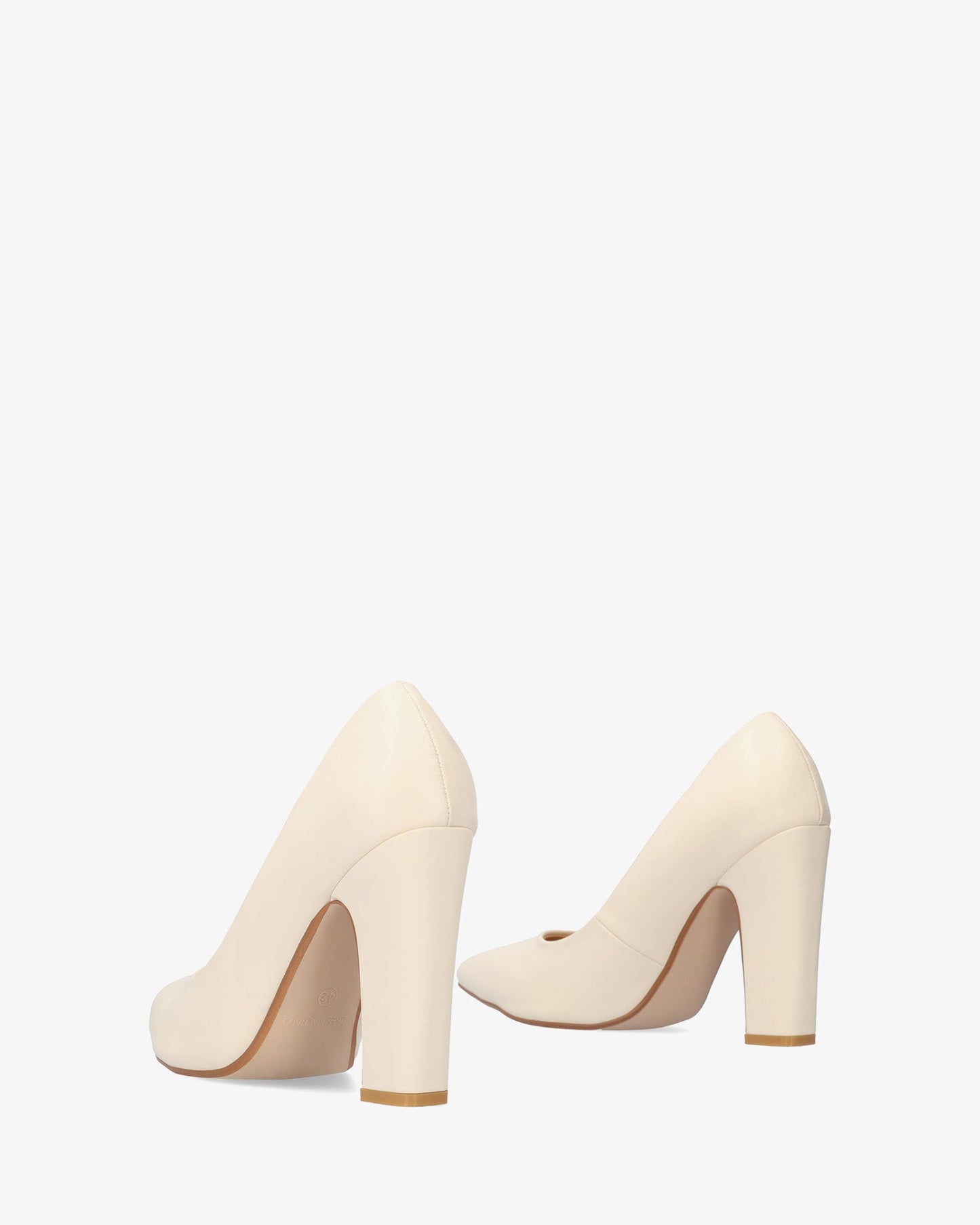 Salón en soft crema