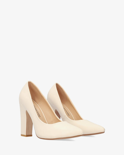 Salón en soft crema