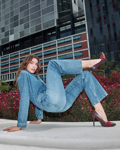 Salon in soft blue fine-tipped trousers