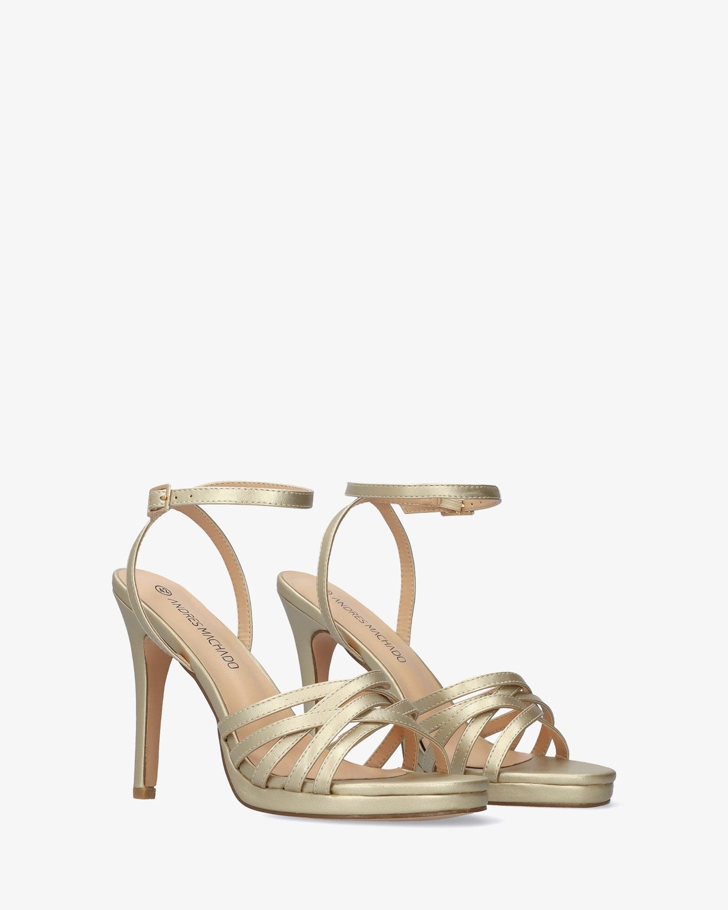 Sandalia en soft oro con tacón alto