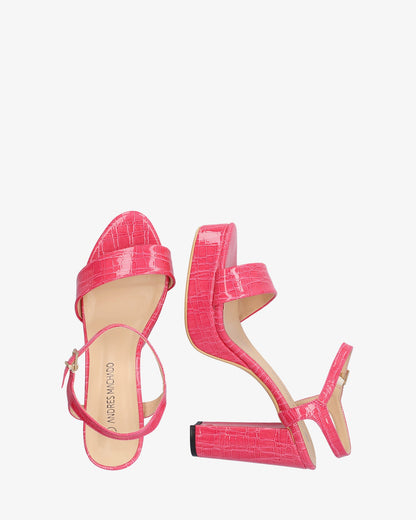 Sandalia en soft coco fucsia con tacón alto