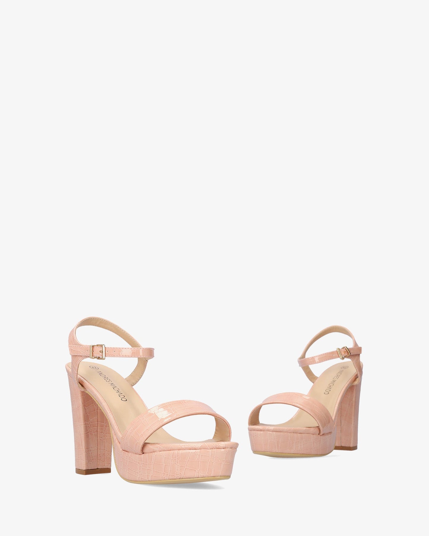 Sandalia en soft coco maquillaje con tacón alto