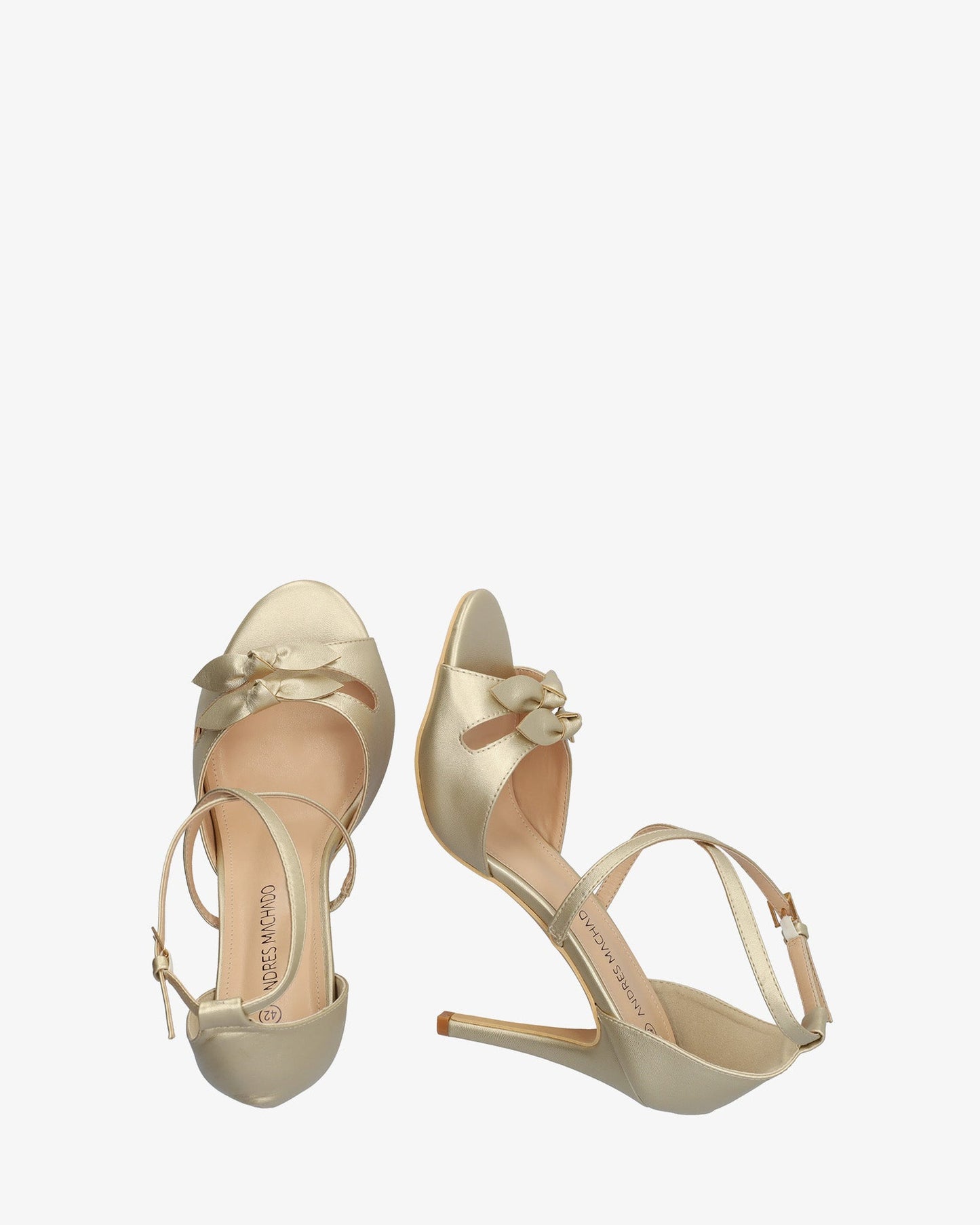 Sandalia en soft oro con tacón alto