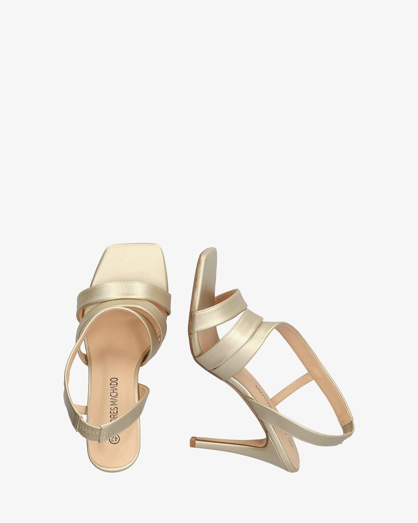 Sandalia en soft oro con tacón alto