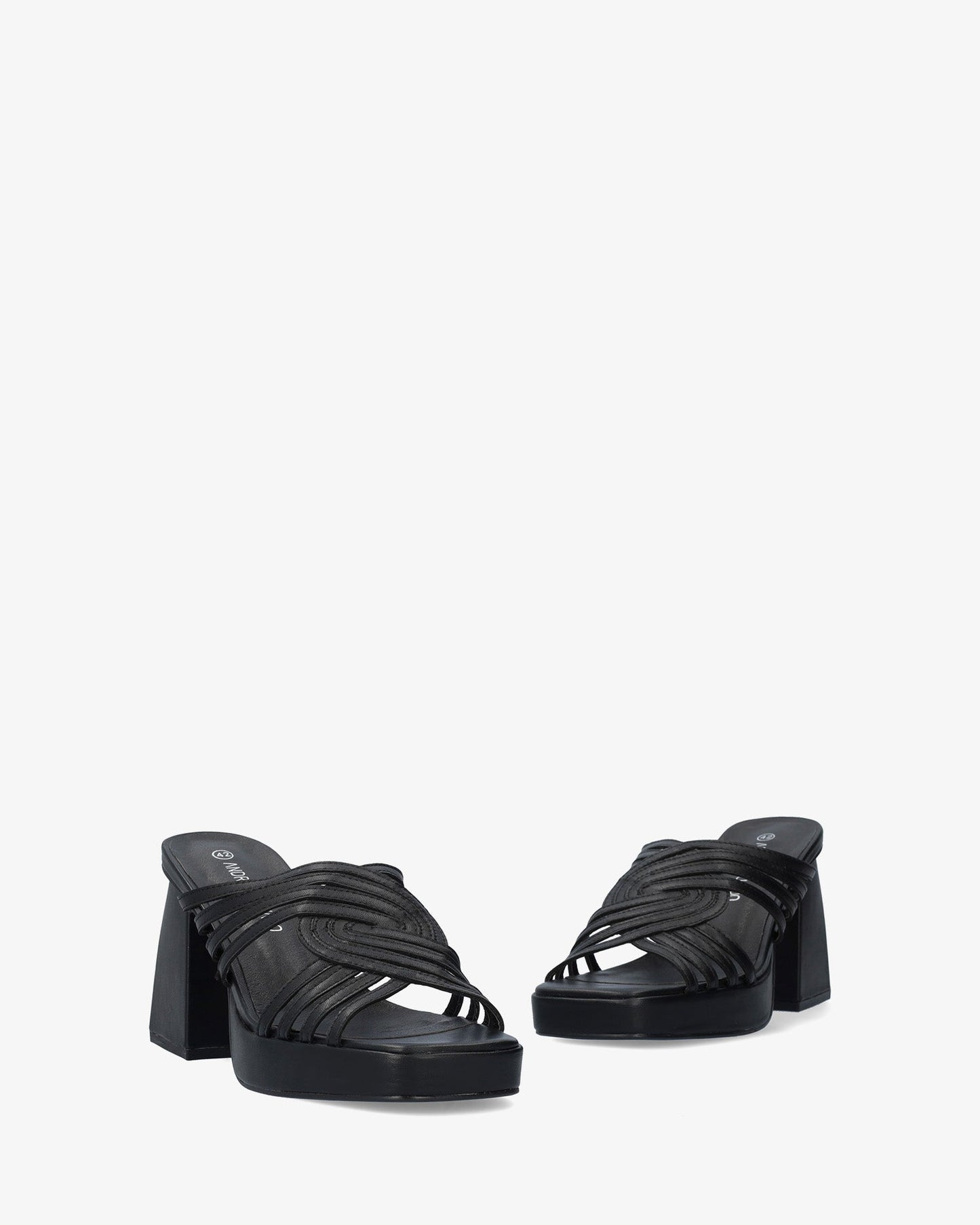 Mule en soft negro con tacón cuadrado