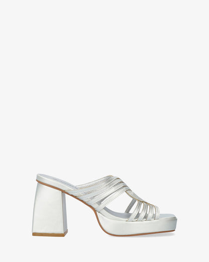 Mule en soft plata con tacón cuadrado