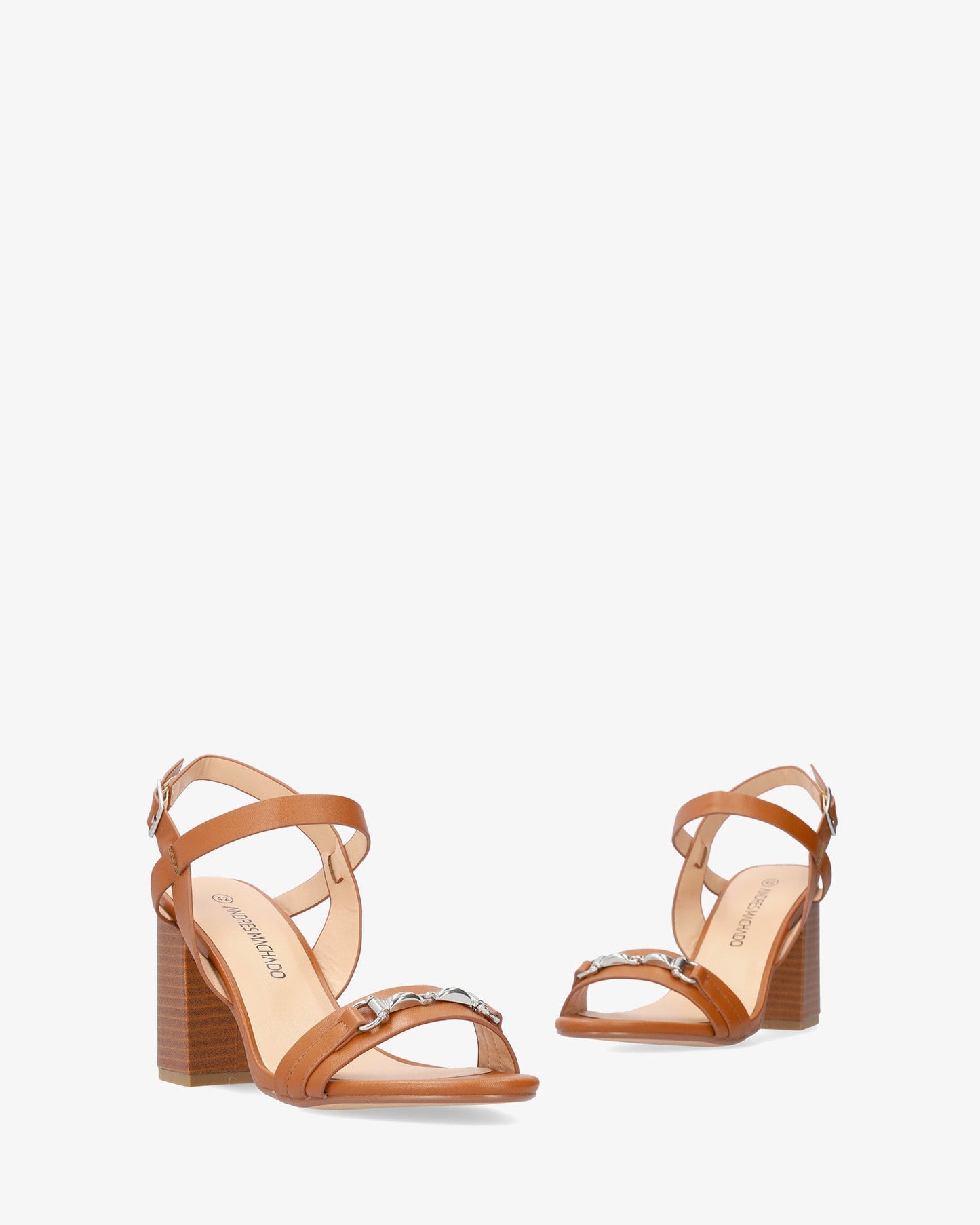 Sandalia en soft marrón con tacón cuadrado