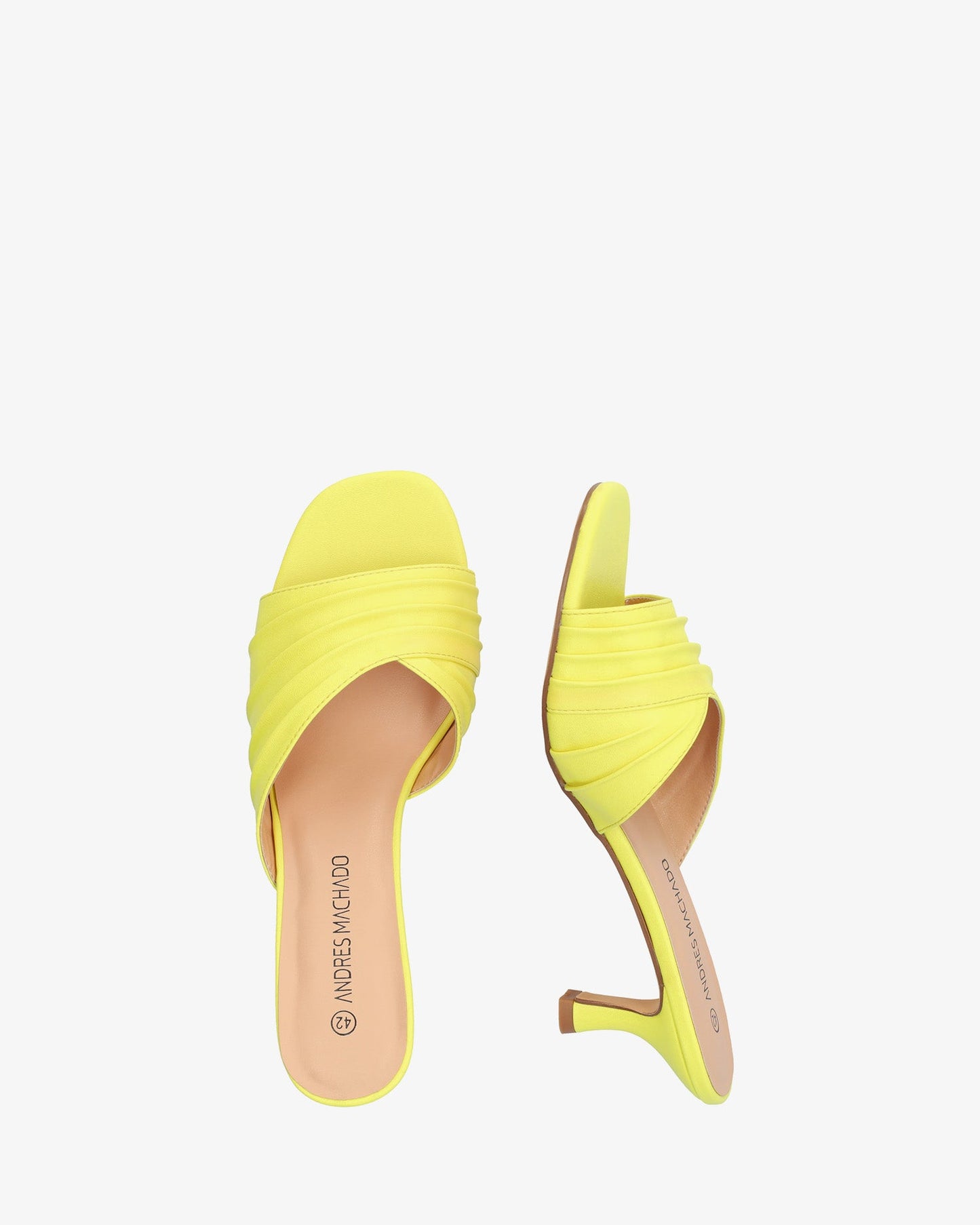 Mule en soft amarillo con tacón kitten