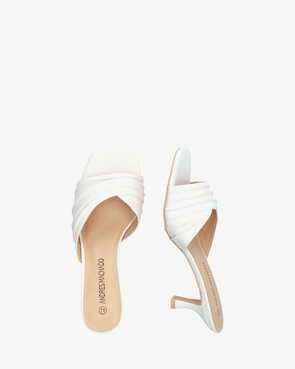 Mule en soft blanco con tacón kitten