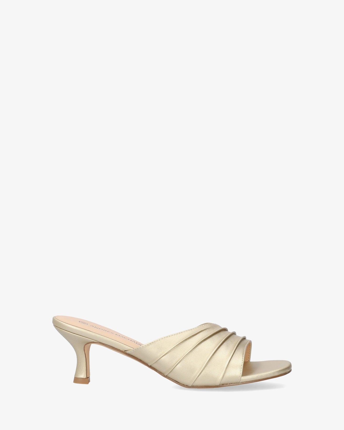 Mule en soft oro con tacón kitten