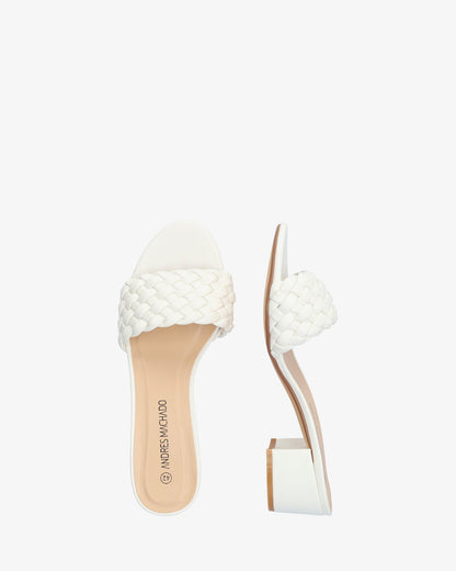 Mule en soft blanco con tacón cuadrado