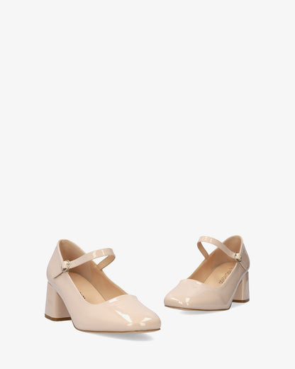 Mary Jane shoes with heels in beige patent leather