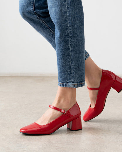 Mary jane con tacón en charol rojo