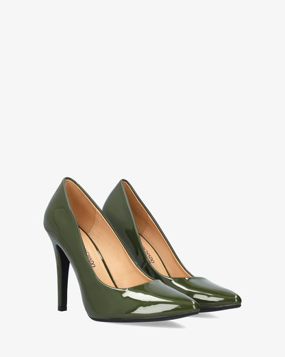 Green patent leather pump with heel