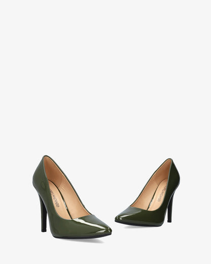 Green patent leather pump with heel