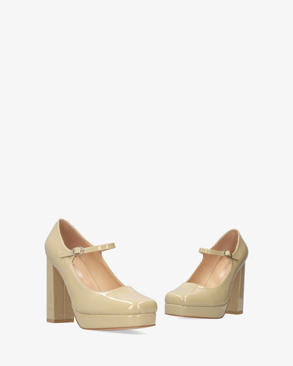 Mary jane con tacón en charol beige