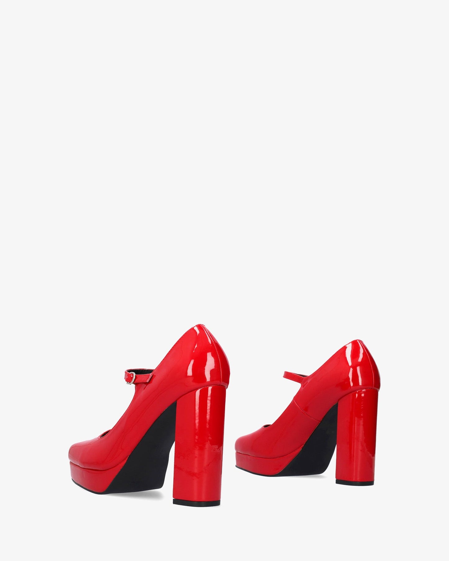 Mary jane con tacón en charol rojo
