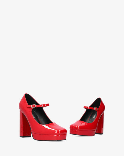 Mary jane con tacón en charol rojo