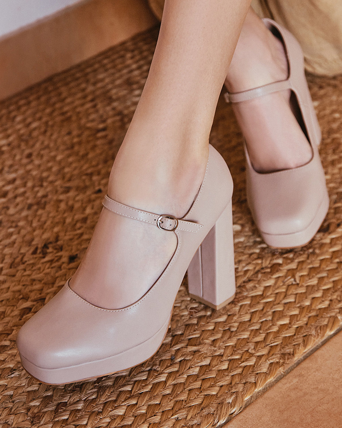 Mary jane con tacón en soft beige