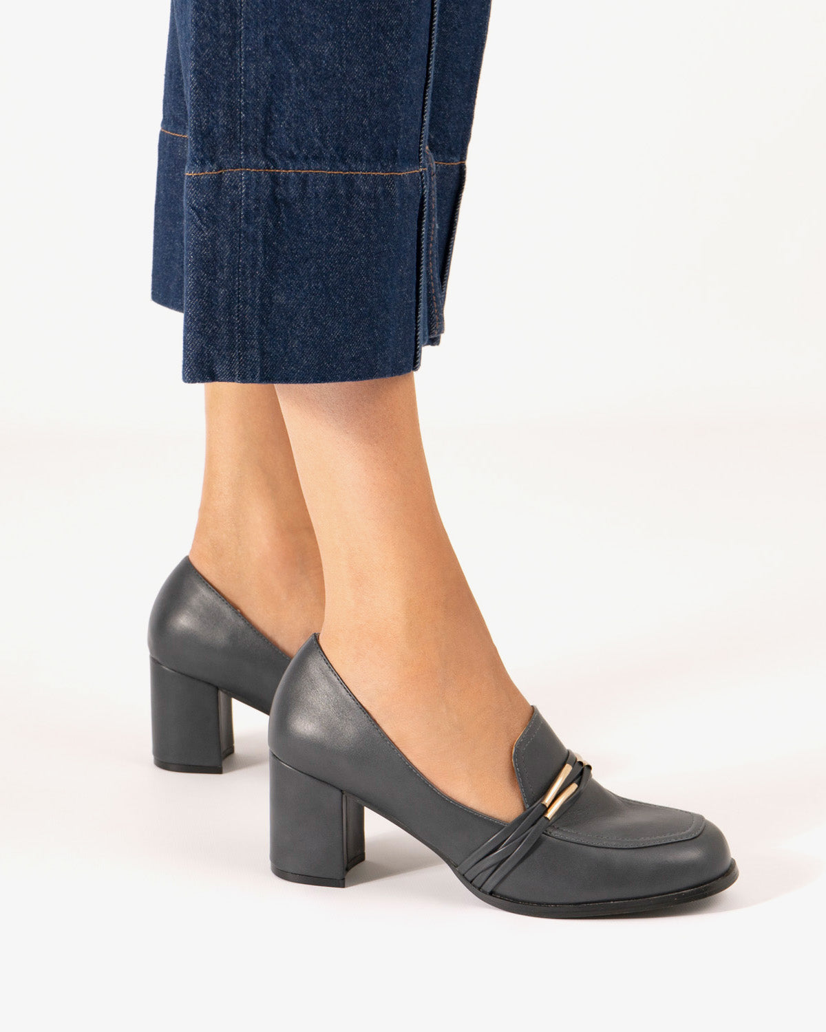 Mocasín con tacón en soft marino