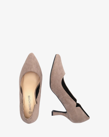 Salón con tacón kitten heel en símil ante gris