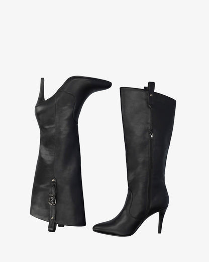 High heeled boot in soft black