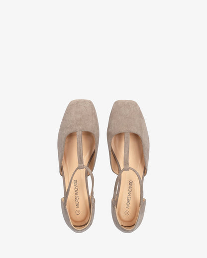 Flat ballerina flats in gray faux suede